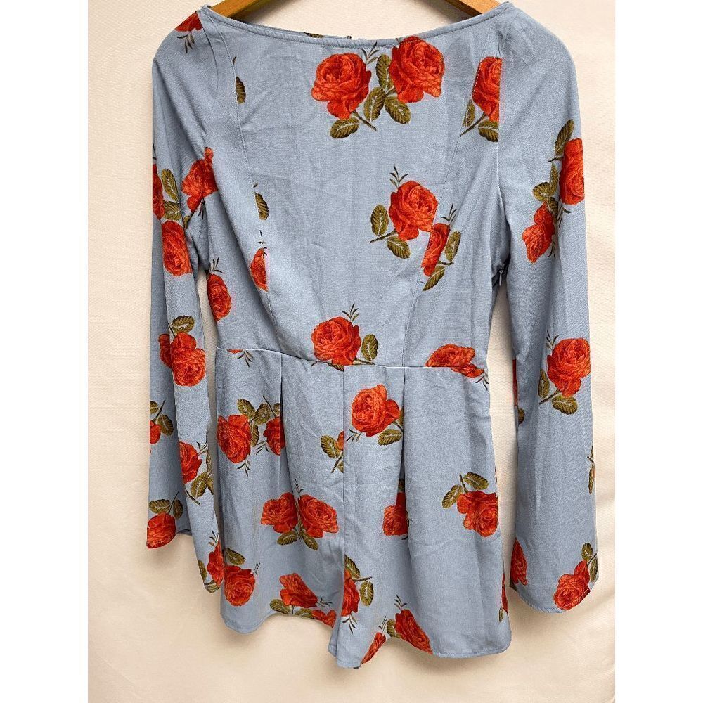 Urban Outfitters Womens Bell Long Sleeve Romper Shorts Blue Floral Size Medium